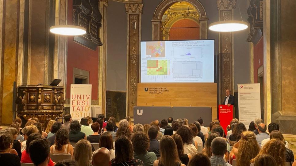 Luis Salvador-Carulla durant la seva conferència