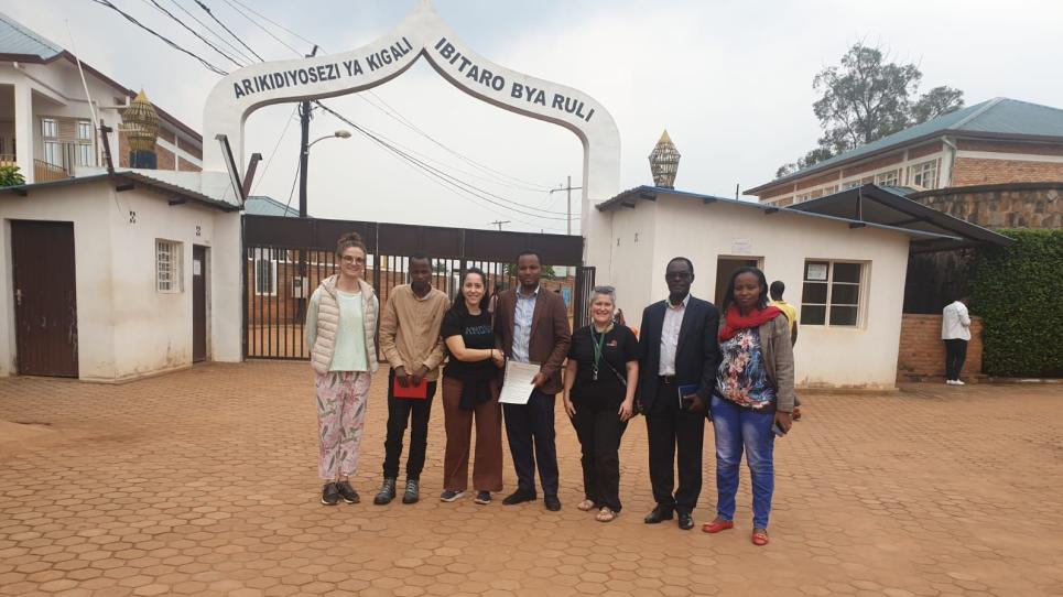 Signatura del conveni de la UVic-UCC amb el Ruli District Hospital de Ruanda