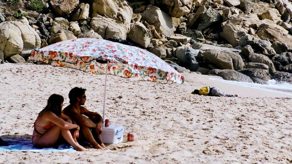 Javier Bauluz. Playa de Zahara de los Atunes (Cádiz), 2 de setembre de 2000)