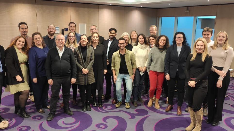 Persones investigadores del projecte Co-Care durant la reunió final a Brussel·les, el desembre del 2022