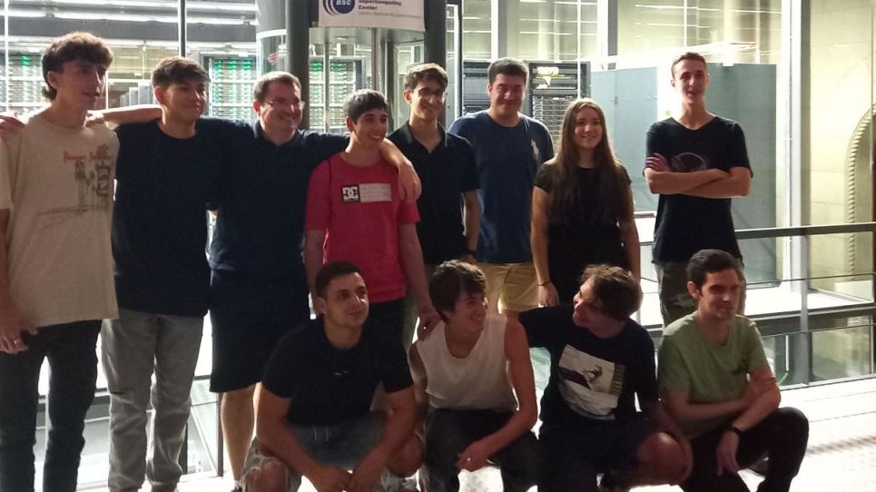Visita dels estudiants de Teknós a Barcelona Computing Center