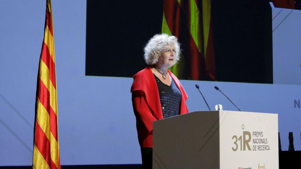 Núria Terribas fent el discurs al 31 Premis Nacionals de Recerca