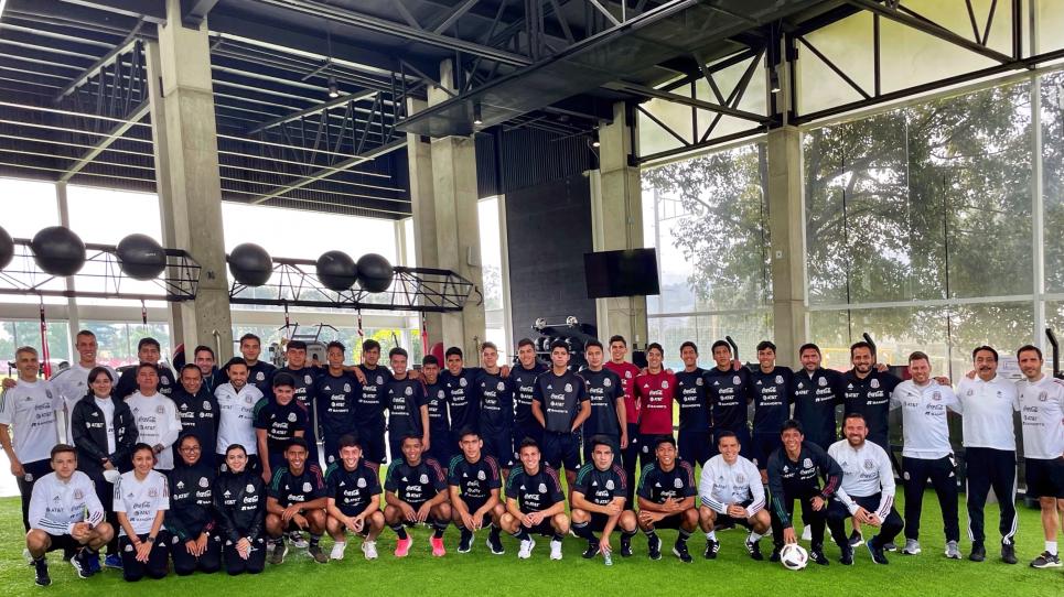 Foto de grup del CEEAF i la Federació Mexicana de Futbol